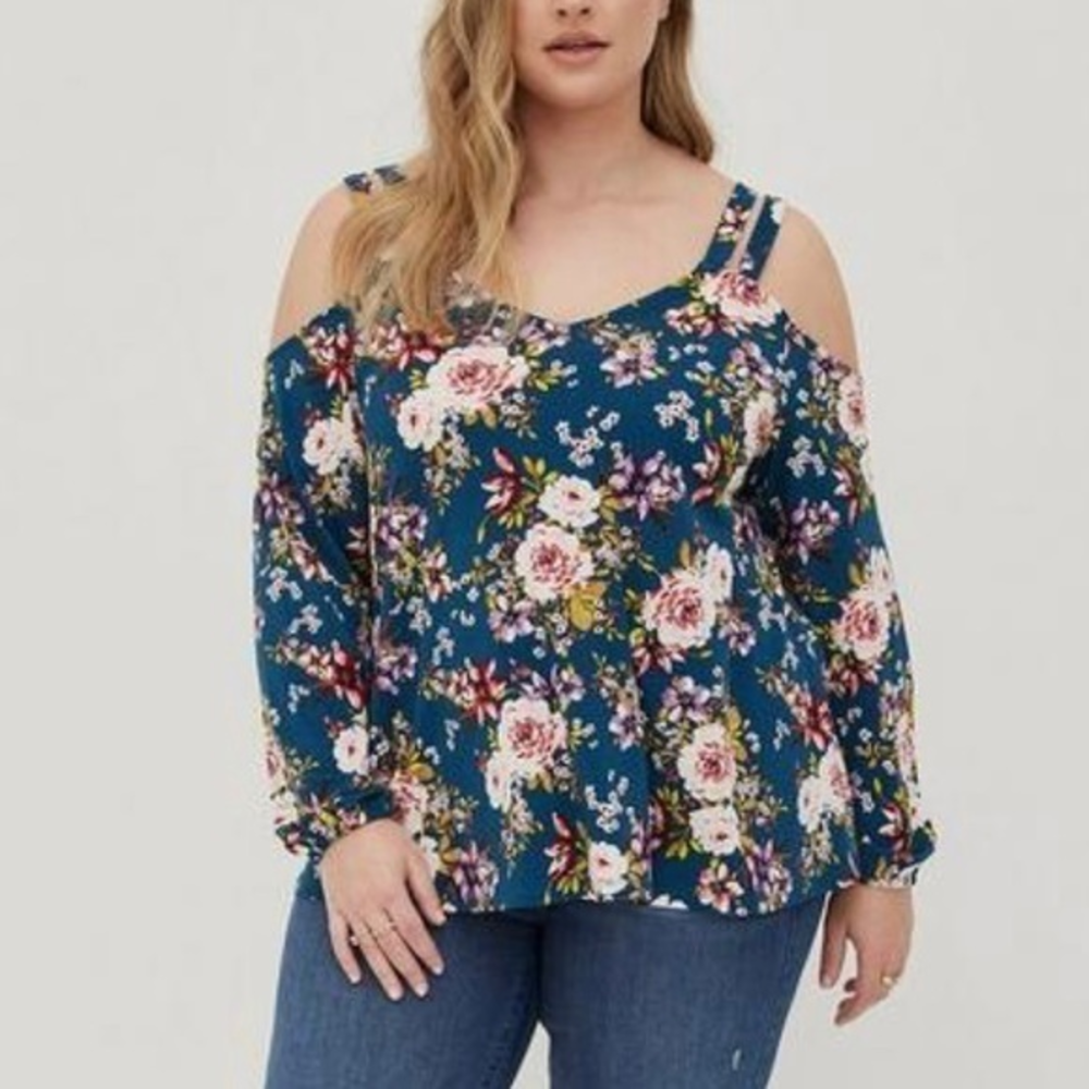 NWT Torrid‎ Teal Floral Crepe V-Neck Cutout Cold Shoulder Top 4X